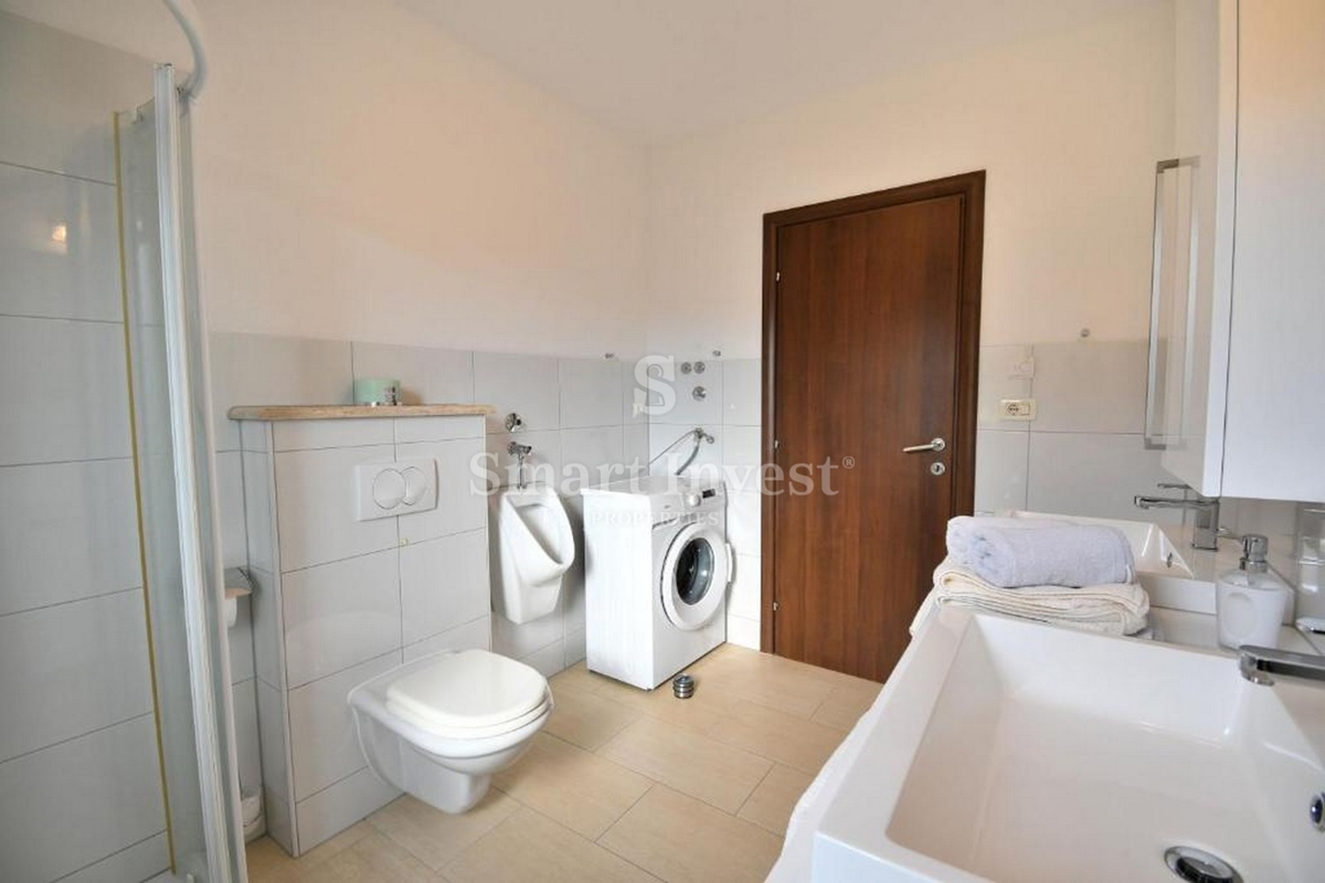 ISTRA - POREČ, hiša s 4 apartmaji in bazenom