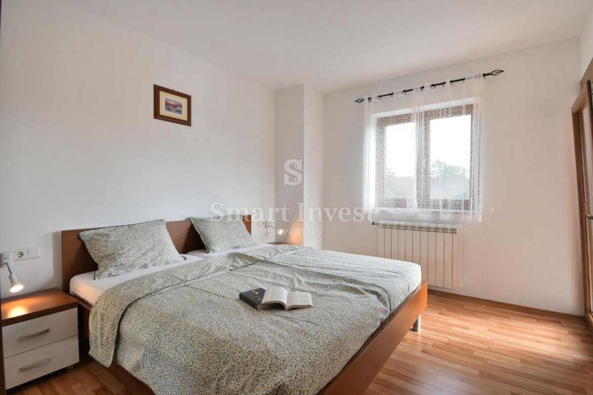 ISTRA - POREČ, hiša s 4 apartmaji in bazenom