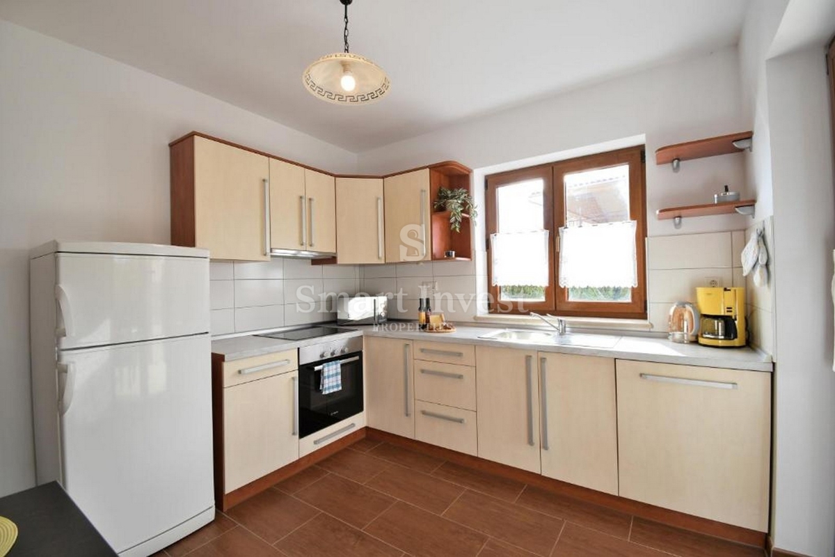 ISTRA - POREČ, hiša s 4 apartmaji in bazenom