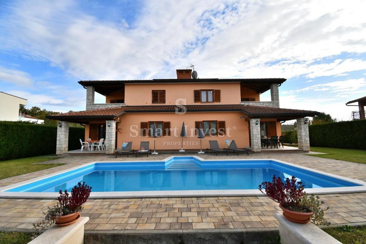 ISTRA - POREČ, hiša s 4 apartmaji in bazenom