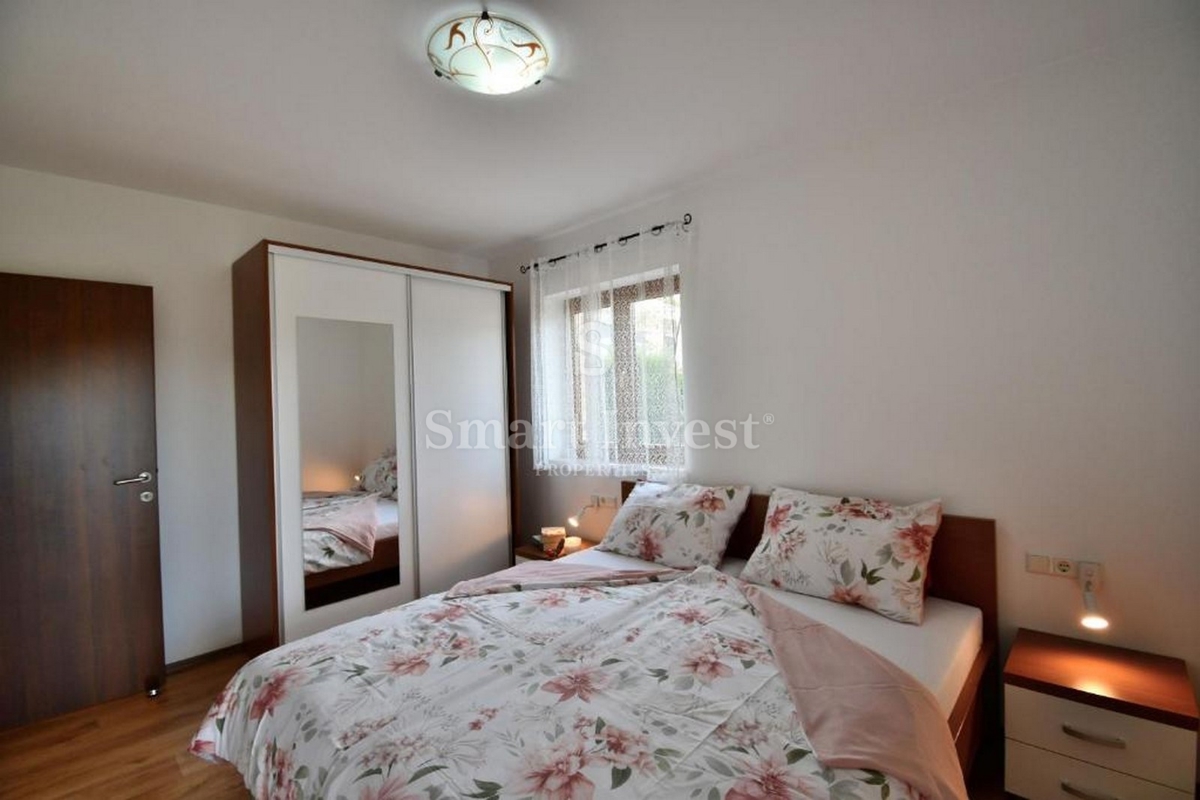 ISTRA - POREČ, hiša s 4 apartmaji in bazenom
