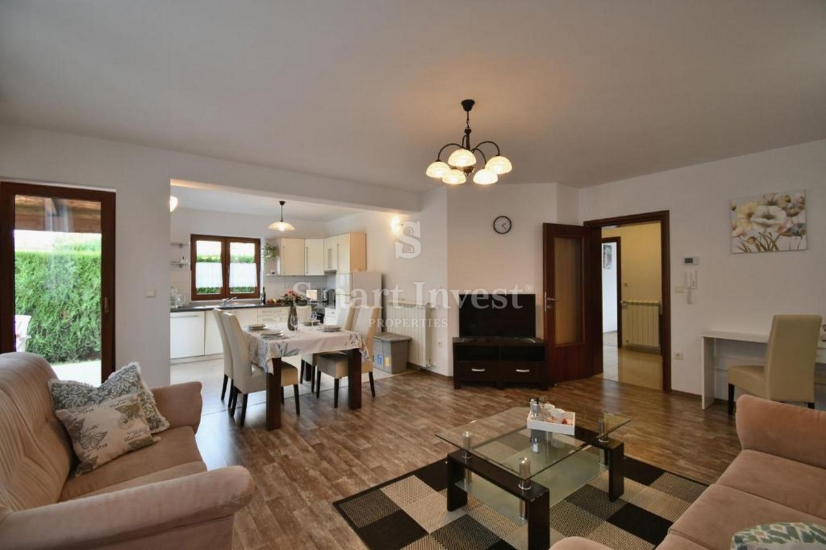 ISTRA - POREČ, hiša s 4 apartmaji in bazenom