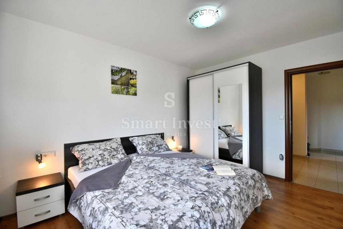 ISTRA - POREČ, hiša s 4 apartmaji in bazenom