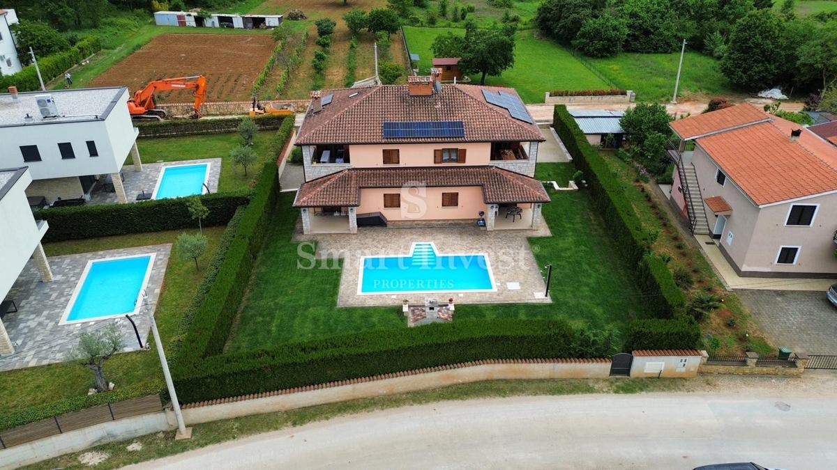 ISTRA - POREČ, hiša s 4 apartmaji in bazenom