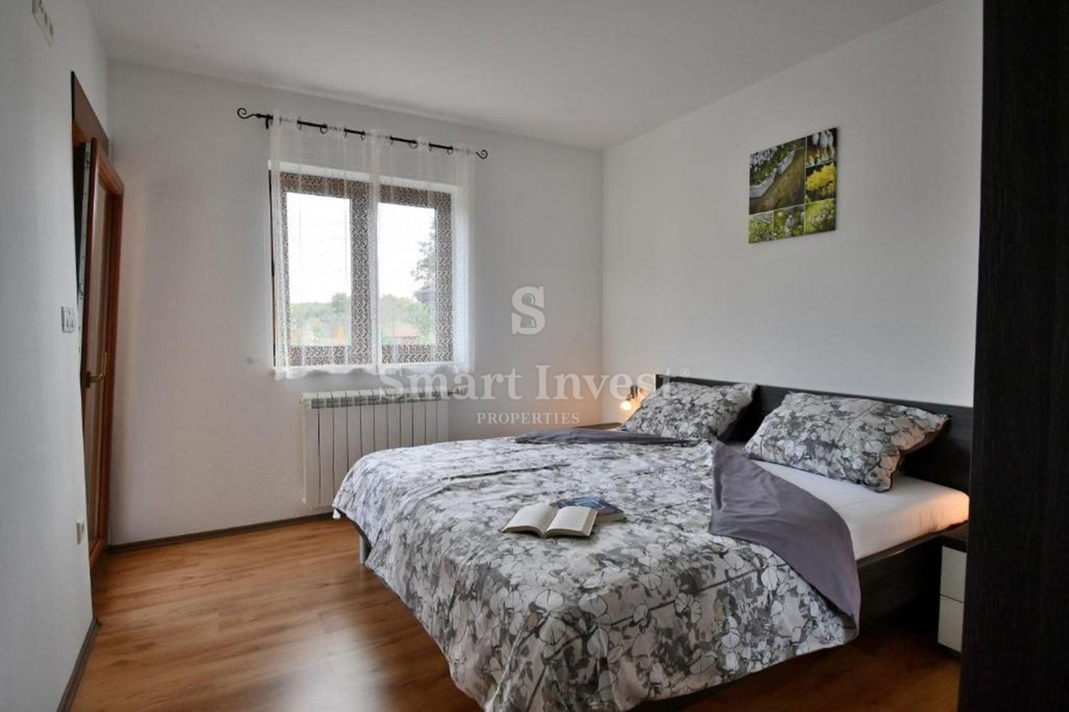 ISTRA - POREČ, hiša s 4 apartmaji in bazenom