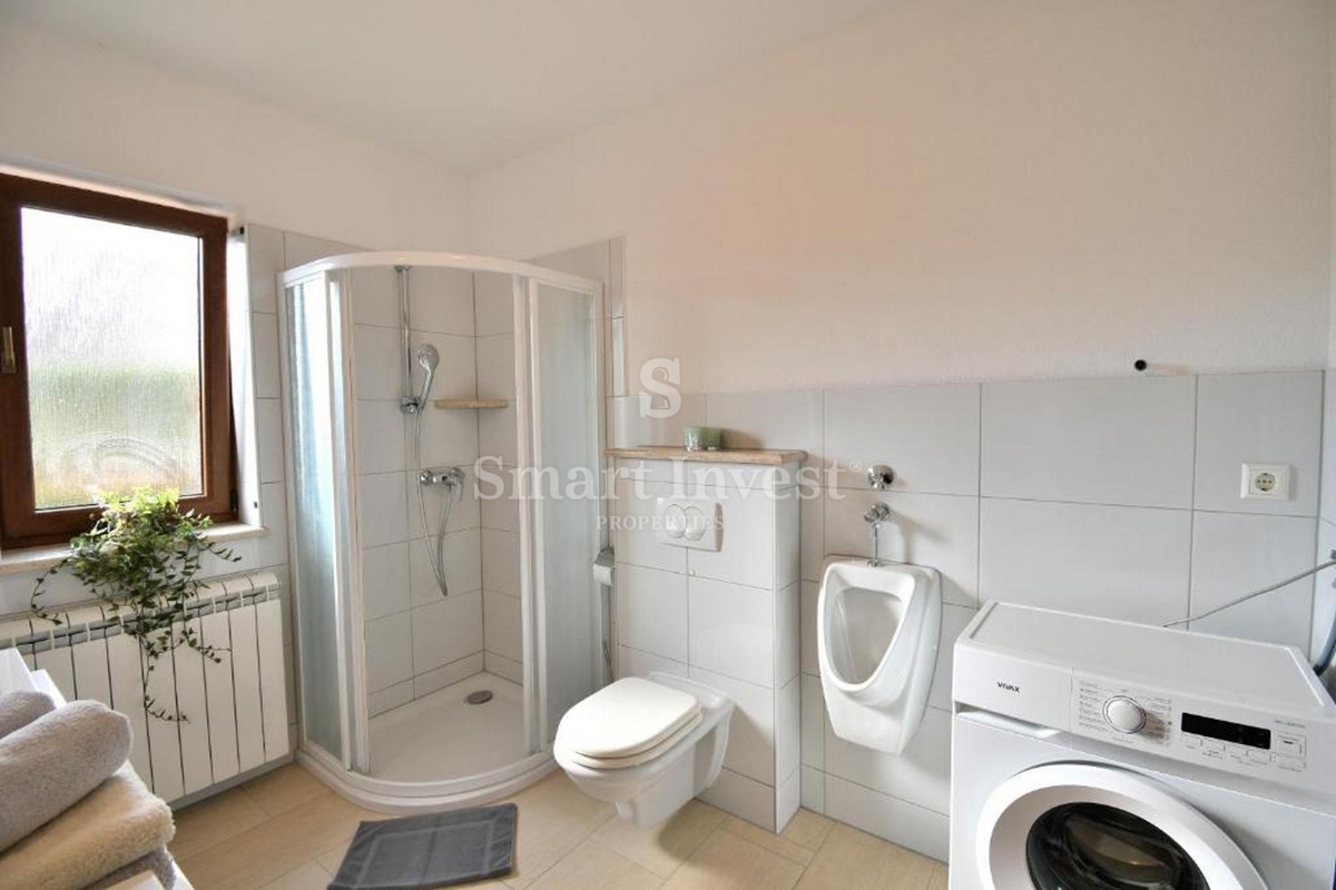ISTRA - POREČ, hiša s 4 apartmaji in bazenom