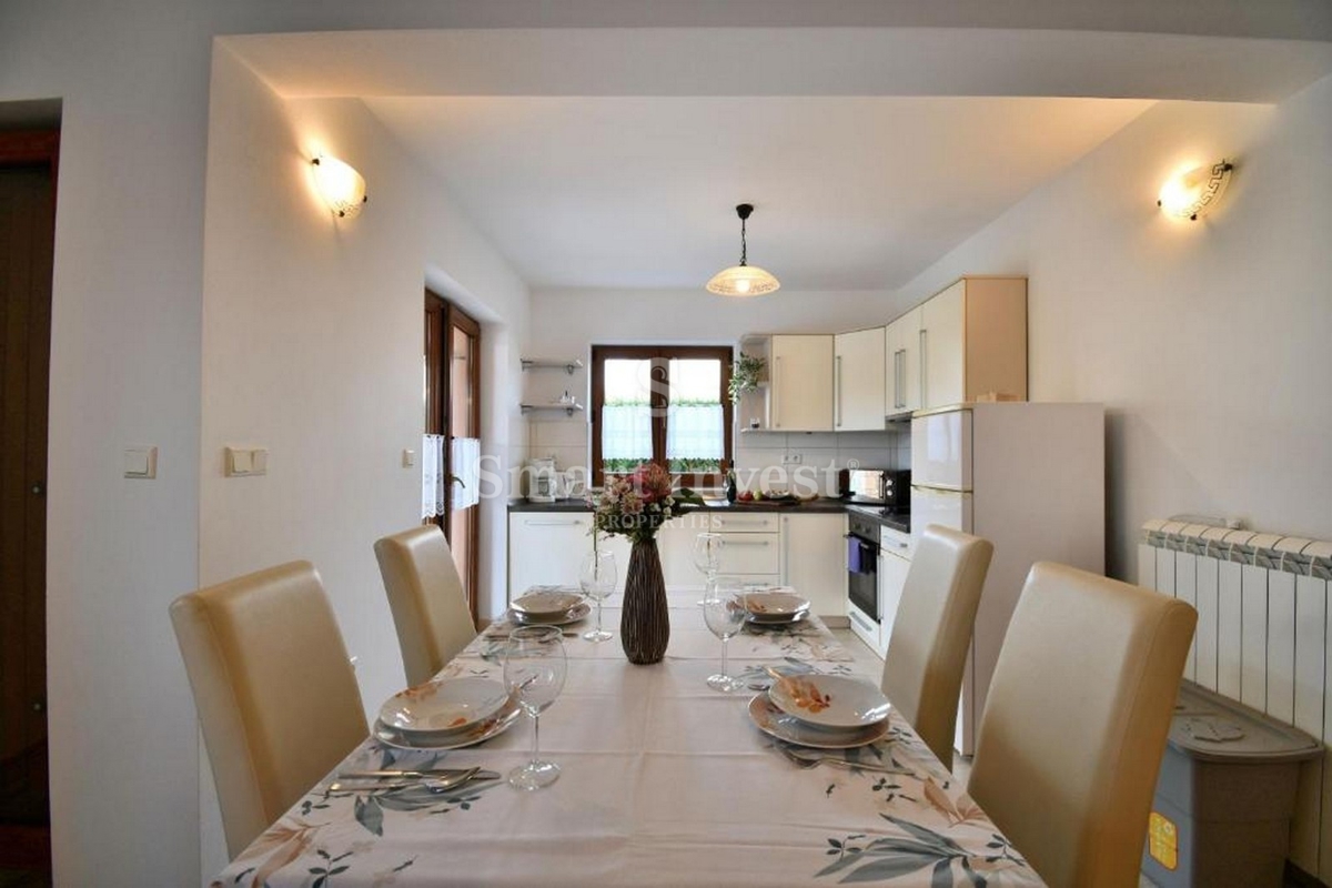 ISTRA - POREČ, hiša s 4 apartmaji in bazenom