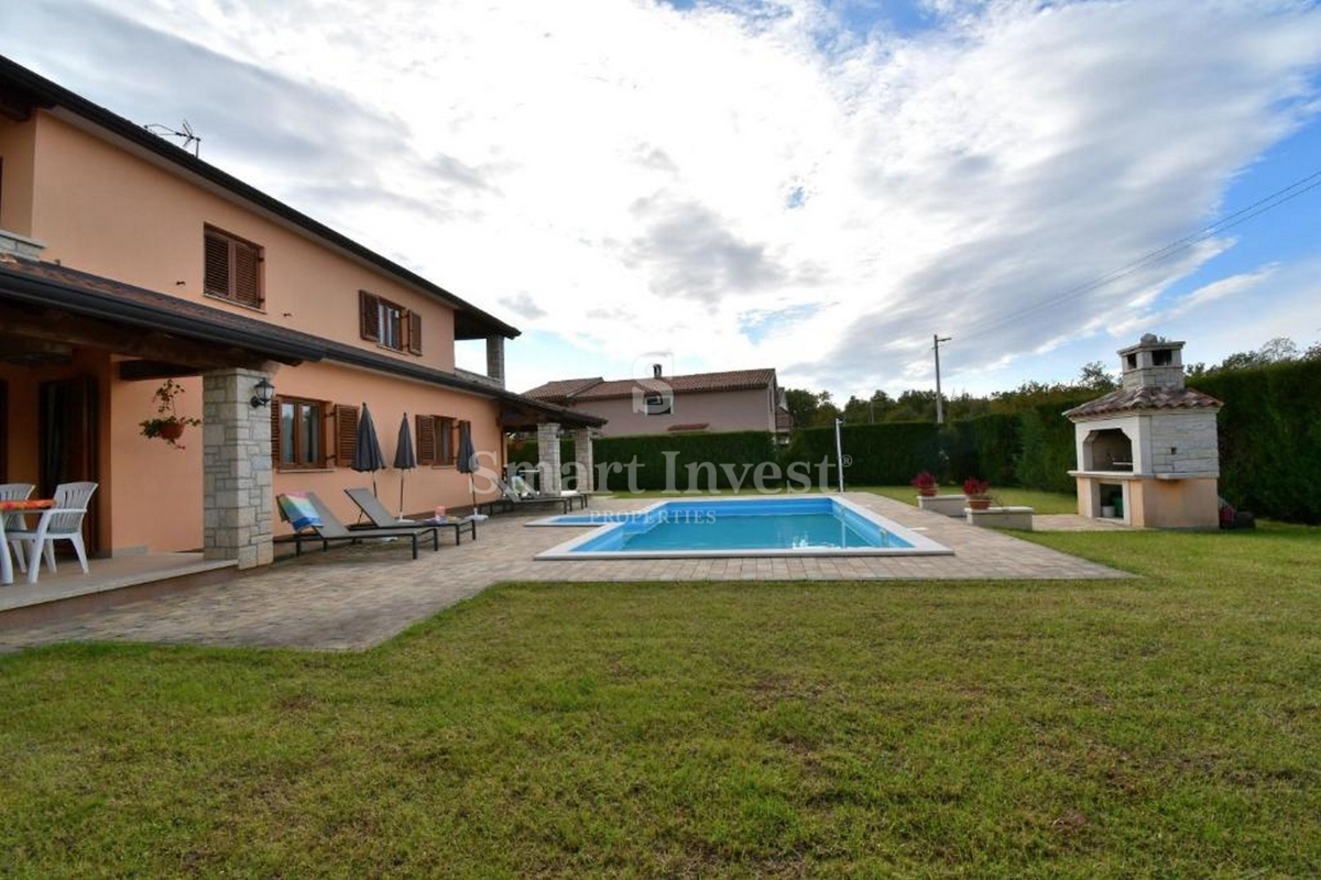 ISTRA - POREČ, hiša s 4 apartmaji in bazenom