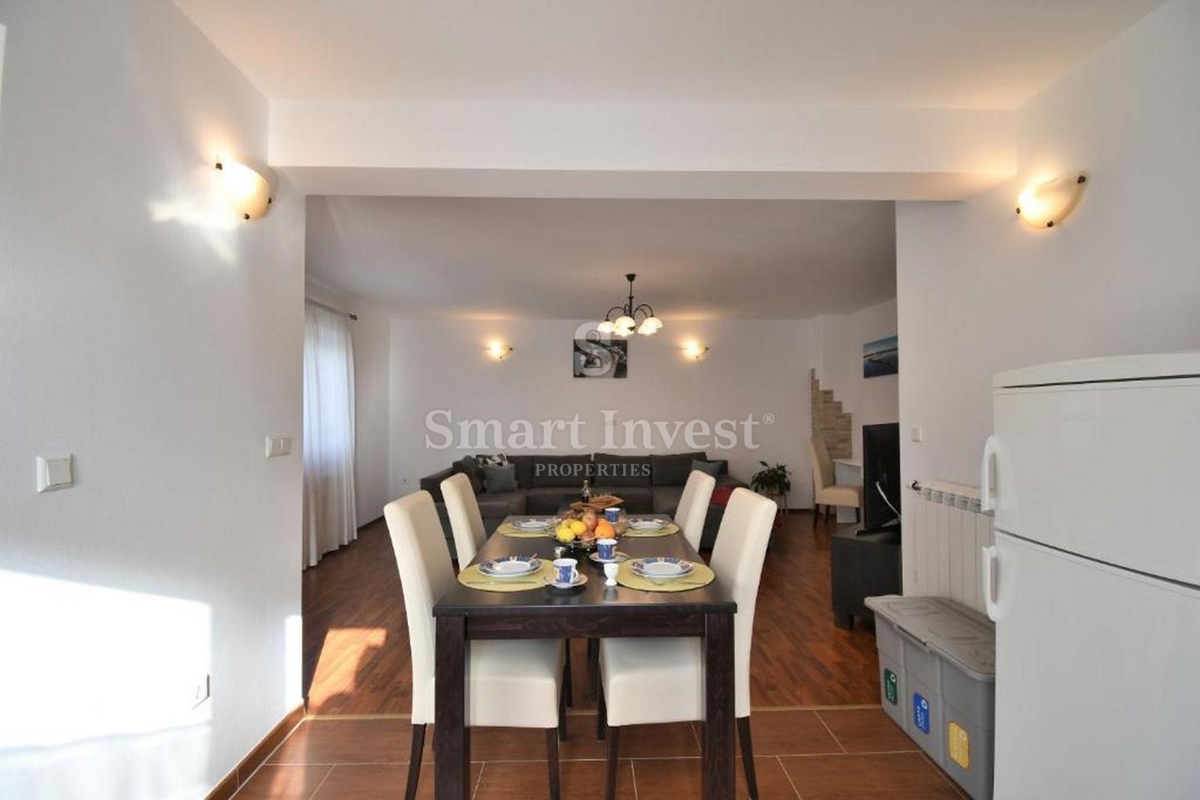 ISTRA - POREČ, hiša s 4 apartmaji in bazenom