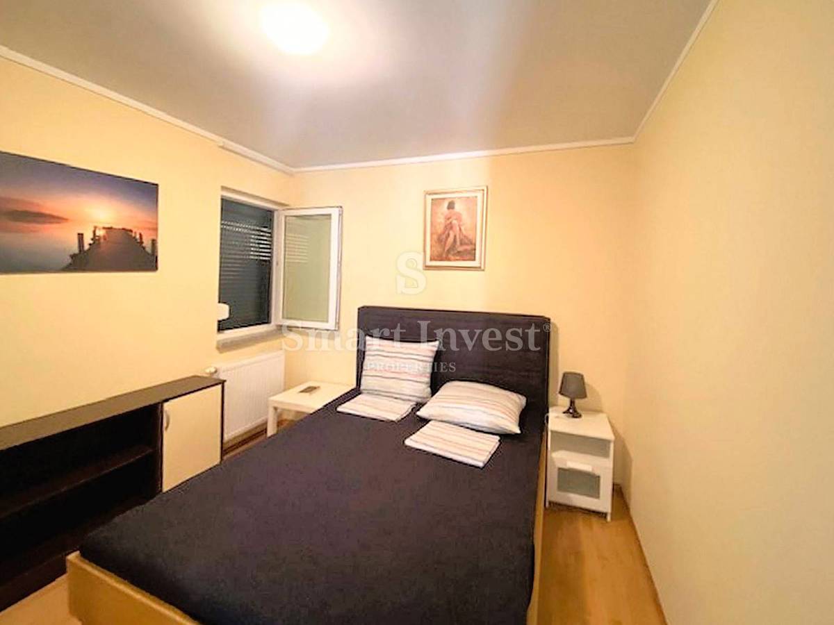 LOVRAN, Hiša s 5 apartmaji in pogledom na morje, prodamo