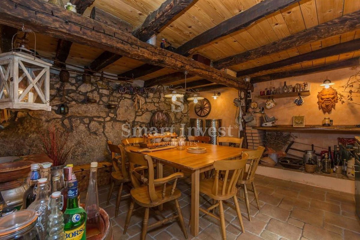 Hiša Poljane, Opatija - Okolica, 200m2