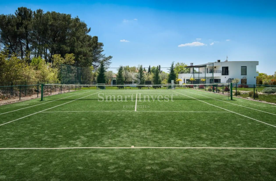 ISTRA – SVETVINČENAT, luksuzna vila na zemljišču velikosti 8.686 m²