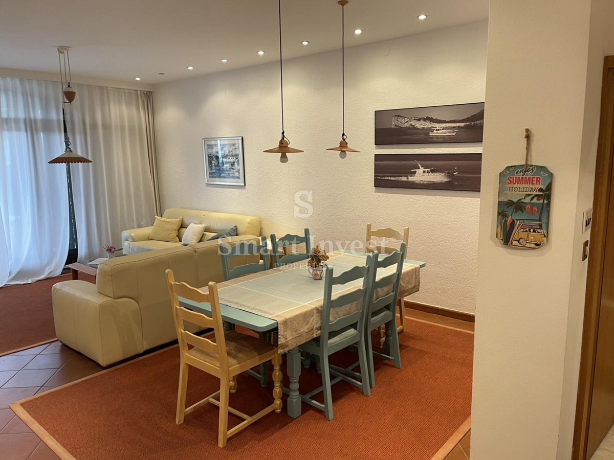 OPATIJA - PAVLOVAC, hiša z 2 stanovanjema, garažo in pogledom na morje