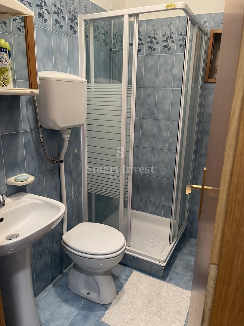 OPATIJA - PAVLOVAC, hiša z 2 stanovanjema, garažo in pogledom na morje