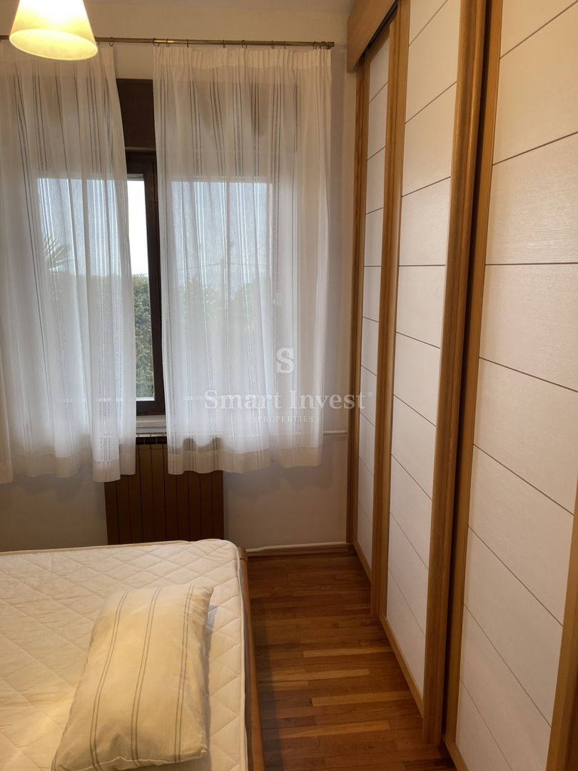 OPATIJA - PAVLOVAC, hiša z 2 stanovanjema, garažo in pogledom na morje