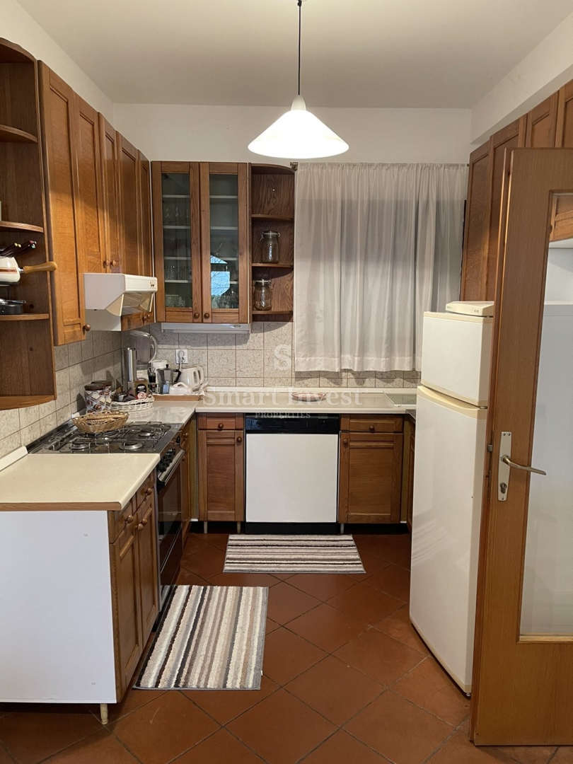 OPATIJA - PAVLOVAC, hiša z 2 stanovanjema, garažo in pogledom na morje