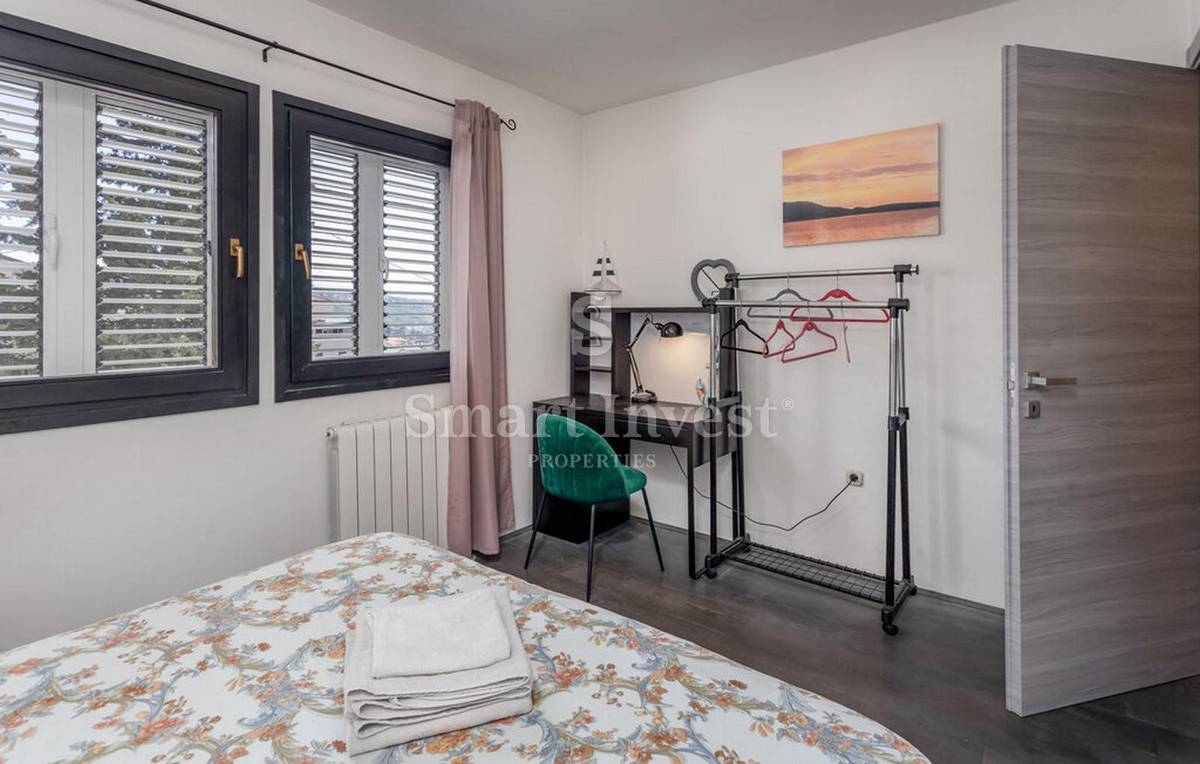 OPATIJA - POBRI, Lepa hiša z bazenom in pogledom na morje, prodamo