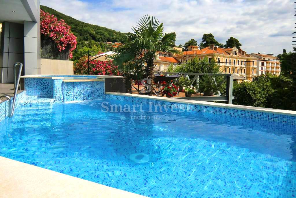 OPATIJA - CENTER, Ekskluzivna vila s pogledom na morje, 100 m do morja!