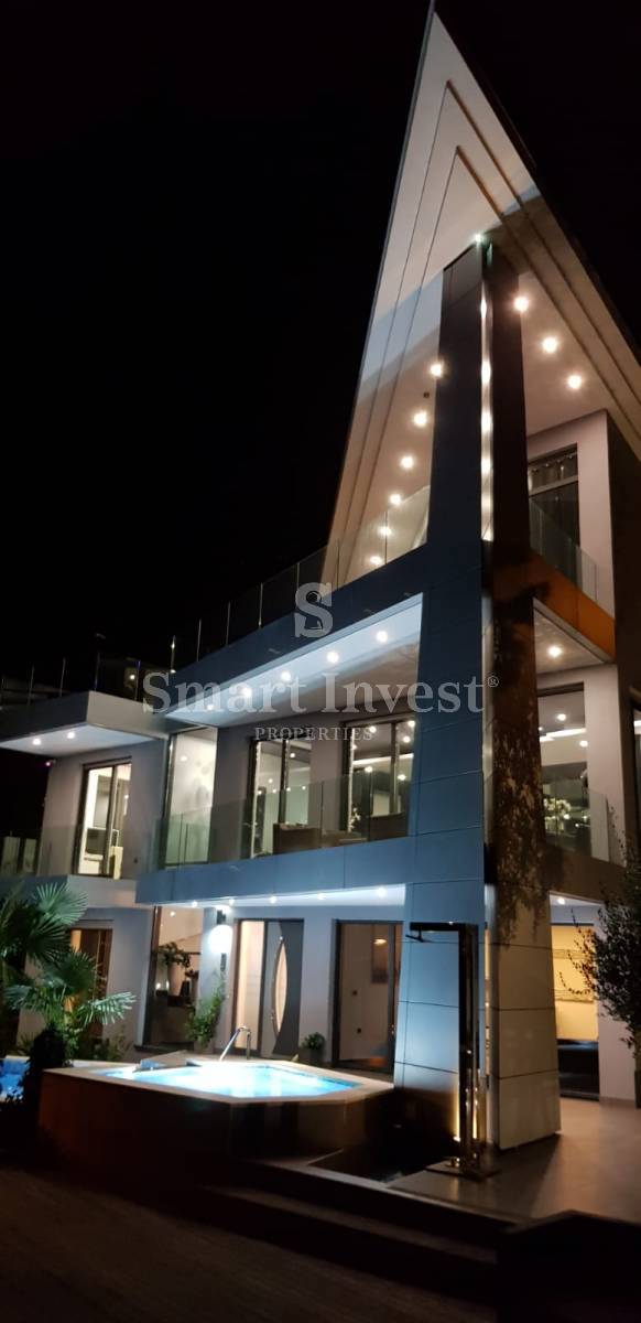 OPATIJA - CENTER, Ekskluzivna vila s pogledom na morje, 100 m do morja!