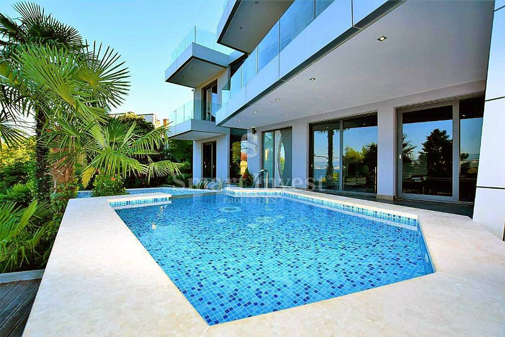OPATIJA - CENTER, Ekskluzivna vila s pogledom na morje, 100 m do morja!