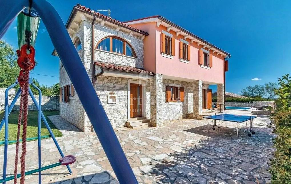 ISTRIA - BARBAN, Beautiful 4-bedrooms villa, with pool, in a small quiet village 