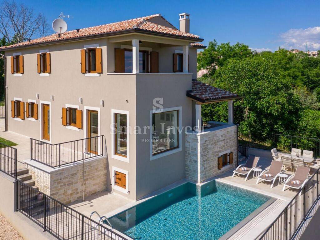 Hiša Buje, 150m2
