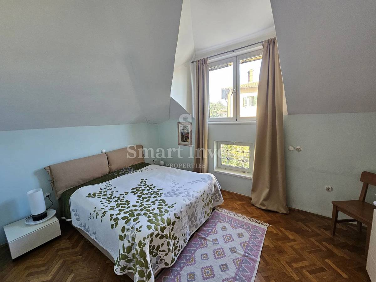 OPATIJA, dva apartmaja s parkiriščem in vrtom blizu morja