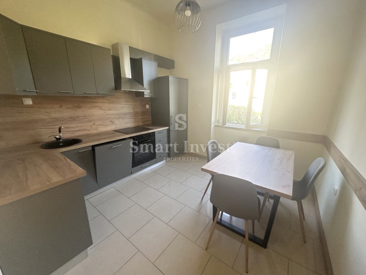 OPATIJA - CENTER, dvosobno stanovanje v bližini morja