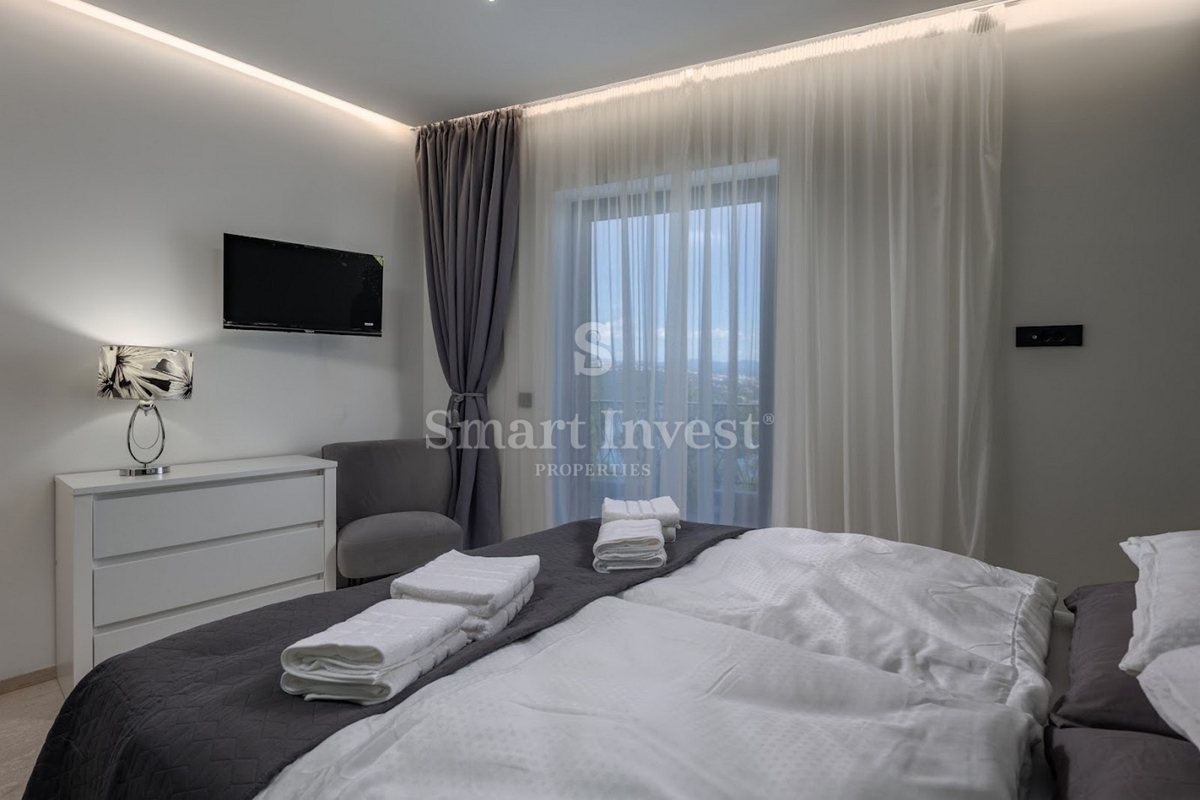 Stanovanje Volosko, Opatija, 294,64m2