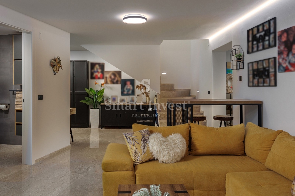Stanovanje Volosko, Opatija, 294,64m2