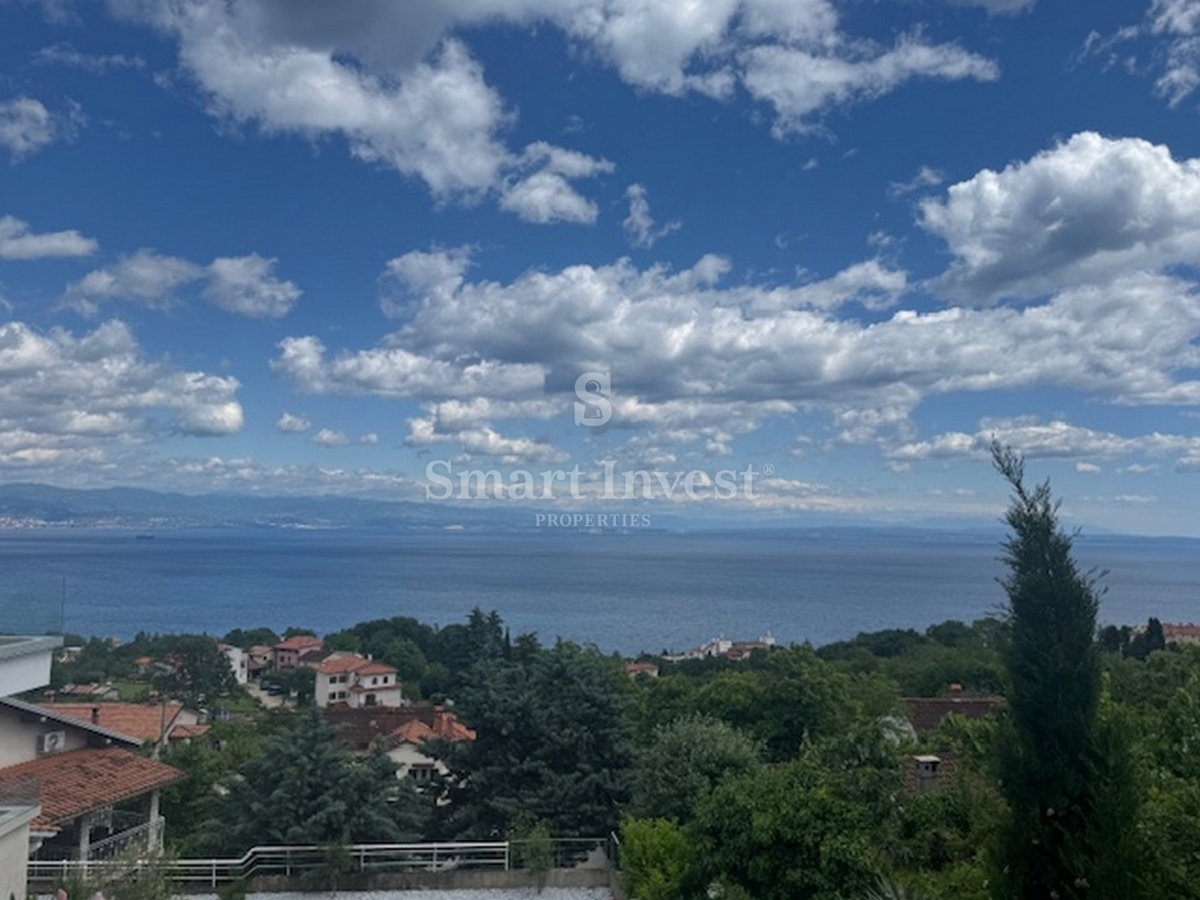 LOVRAN, stanovanje s panoramskim pogledom na morje