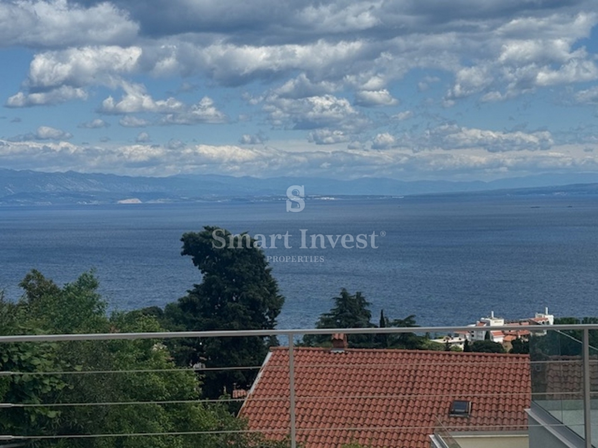 LOVRAN, stanovanje s panoramskim pogledom na morje