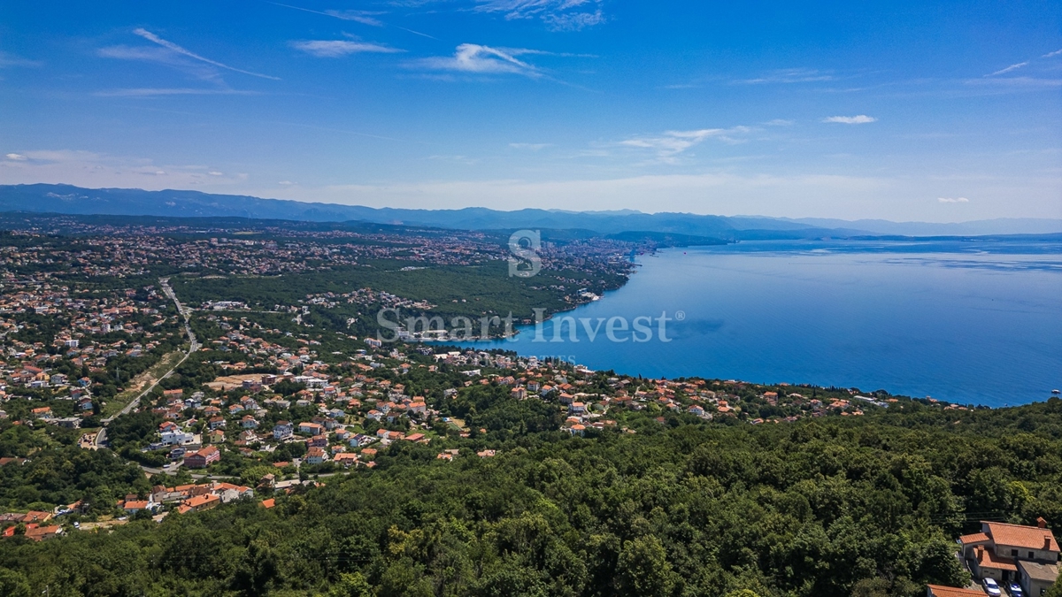 OPATIJA - BREGI, moderna hiša z bazenom in pogledom na morje