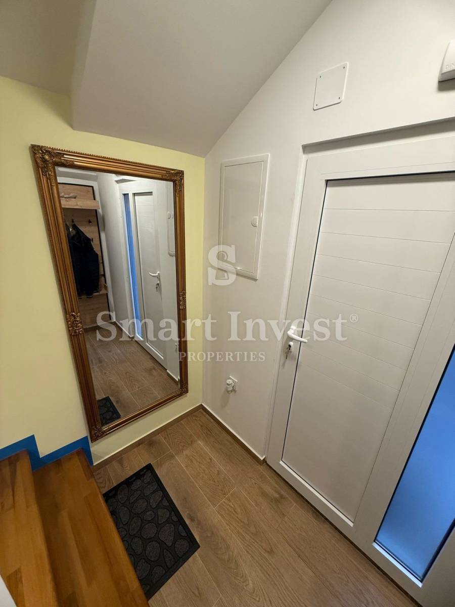 MATULJI, čudovito stanovanje s pogledom na morje in parkiriščem