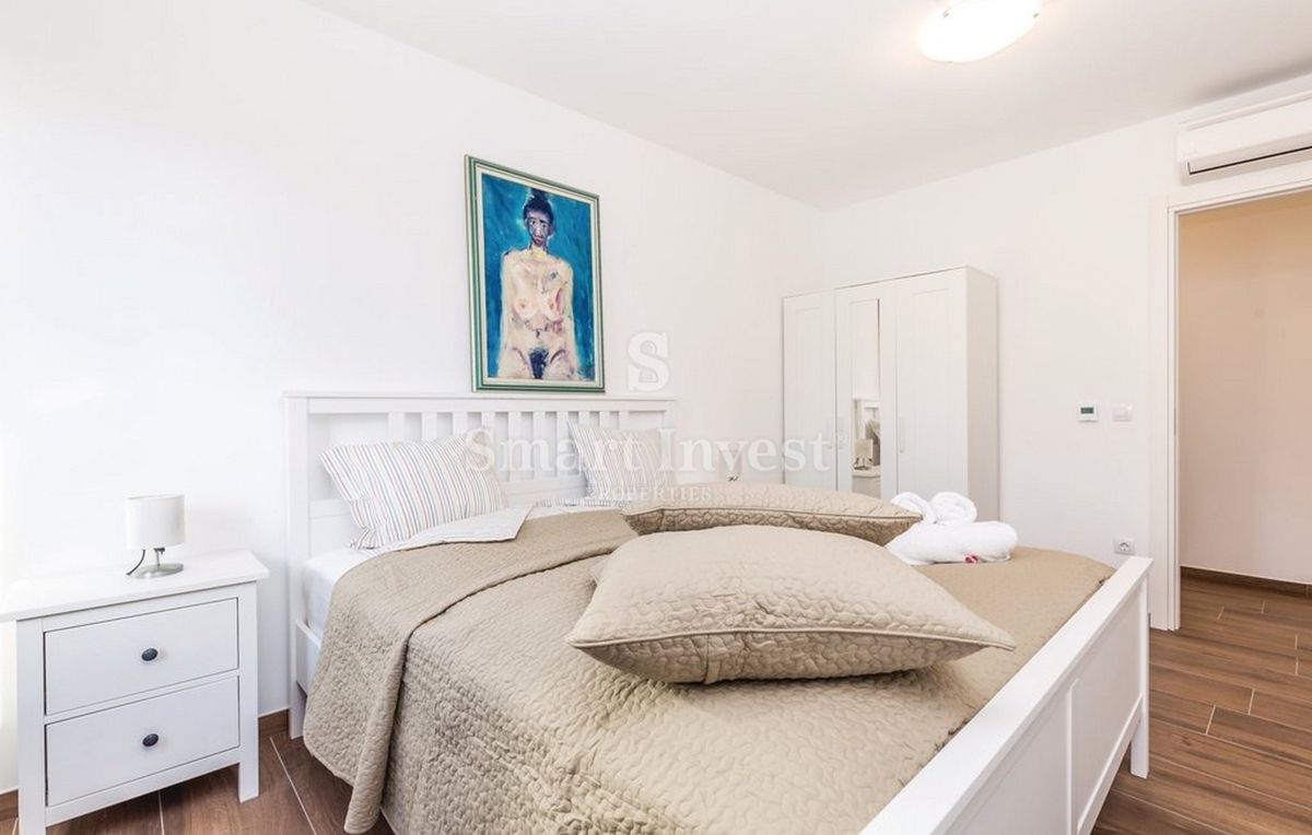 OPATIJA - POBRI, 4-sobno stanovanje s pogledom na morje in parkiriščem