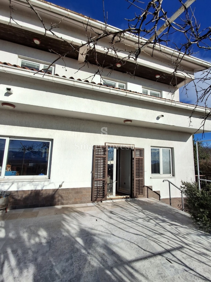 Hiša Saršoni, Viškovo, 400m2