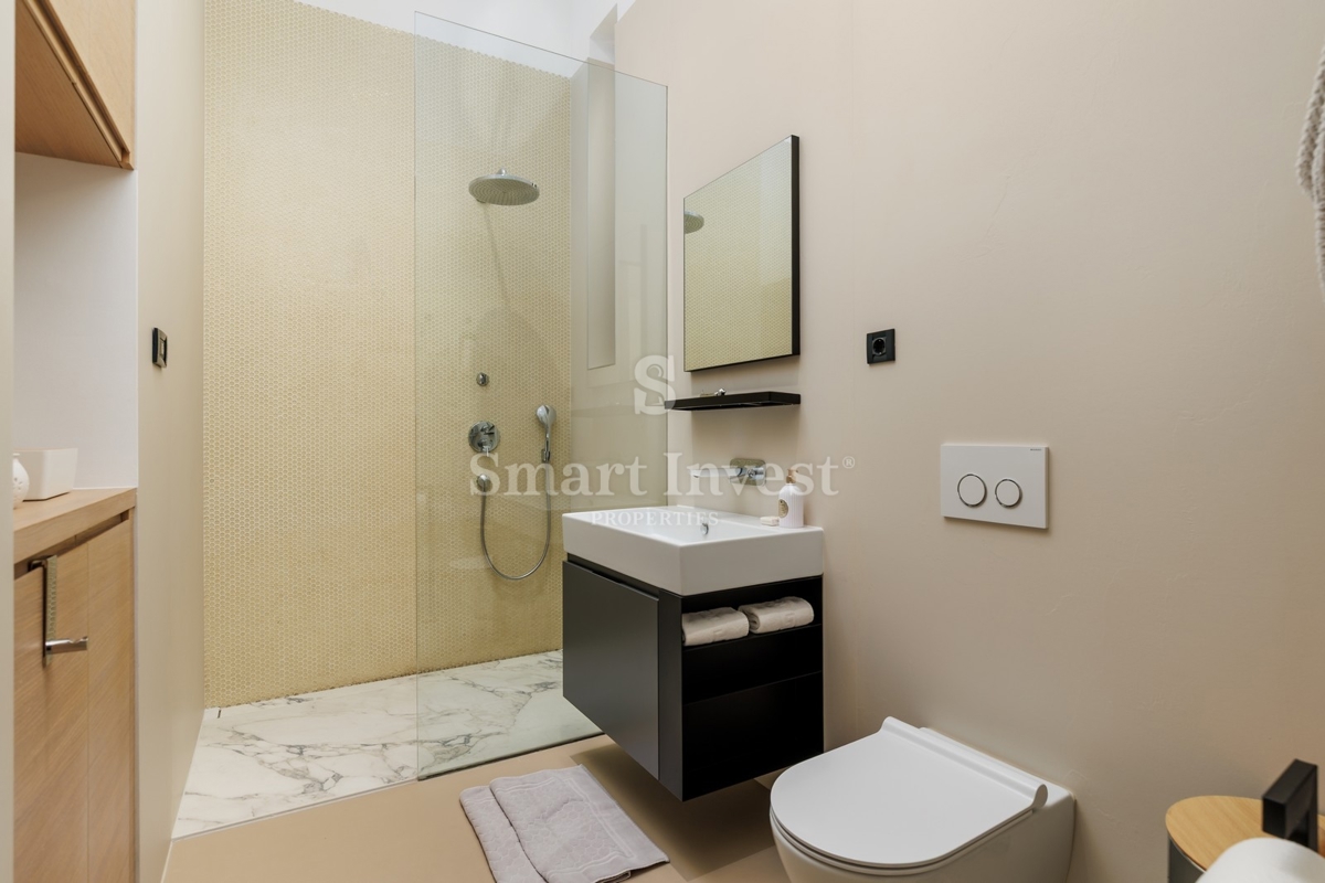 RIJEKA, EKSKLUZIVNA VILLA OB MORJU Z BAZENOM