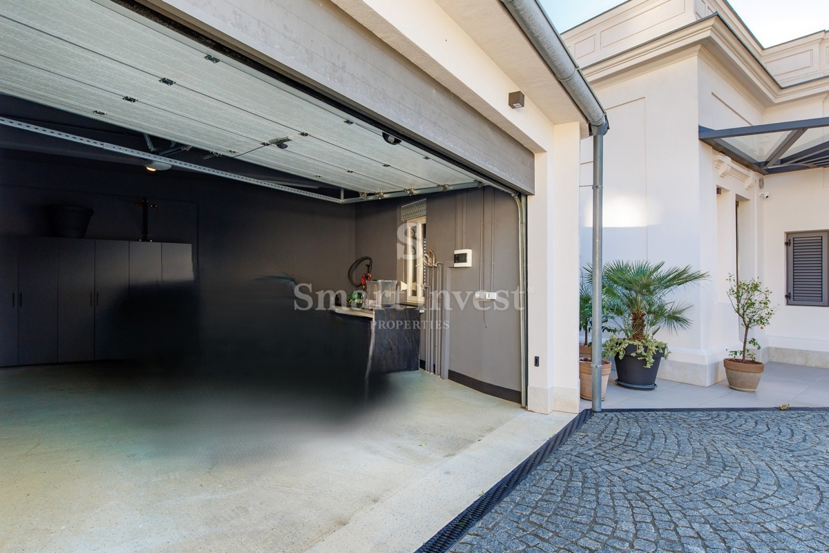 RIJEKA, EKSKLUZIVNA VILLA OB MORJU Z BAZENOM