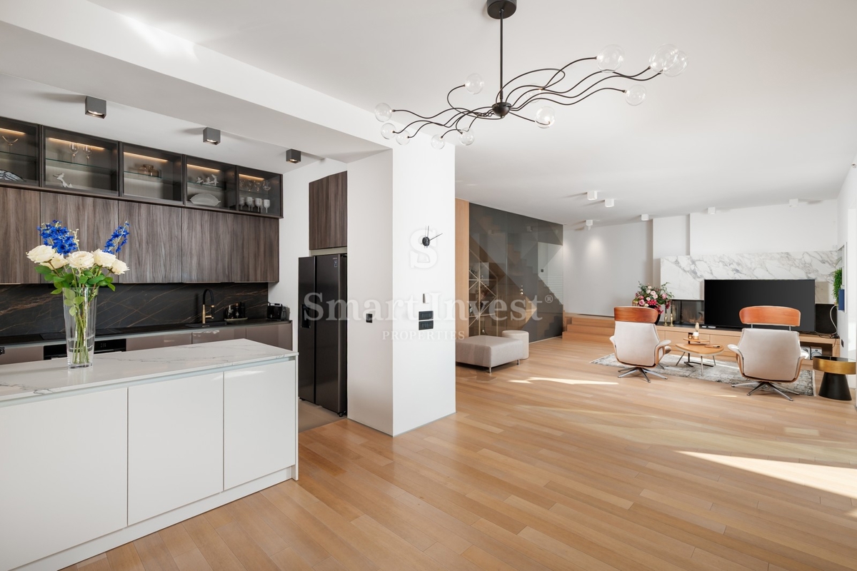 RIJEKA, EKSKLUZIVNA VILLA OB MORJU Z BAZENOM