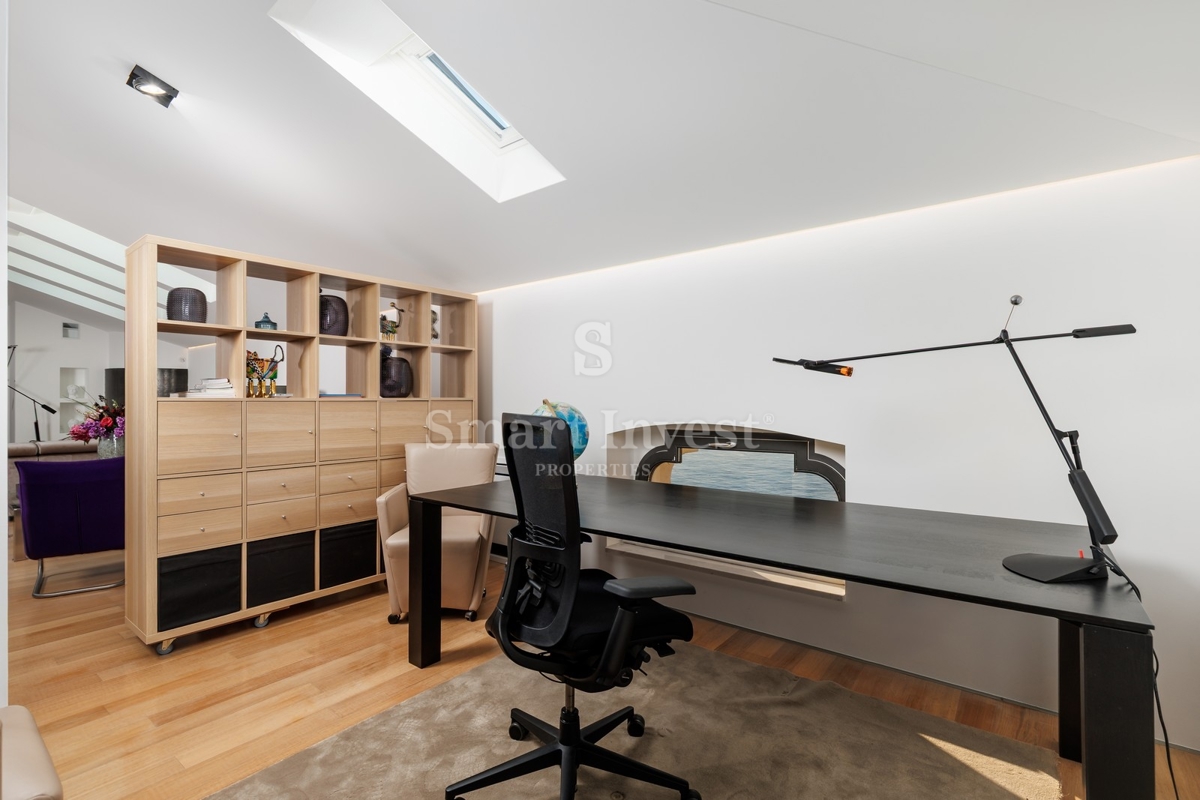 RIJEKA, EKSKLUZIVNA VILLA OB MORJU Z BAZENOM