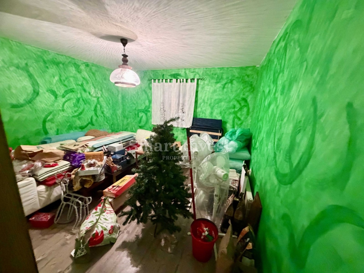 DELNICE, očarljiva lesena hiša, obdana z naravo