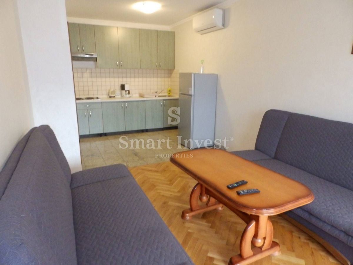 OPATIJA, Villa with 15 apartments near the sea, for sale