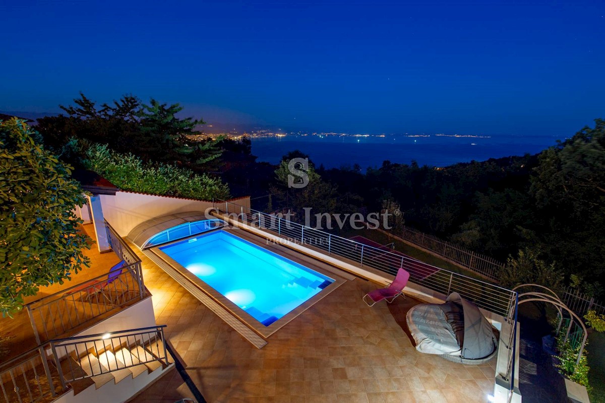 OPATIJA - VEPRINAC, Beautiful house with sea view, pool and tennis court