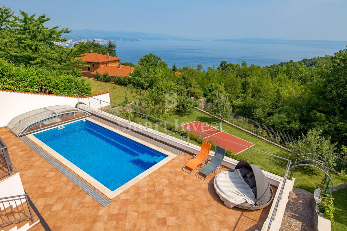 OPATIJA - VEPRINAC, Beautiful house with sea view, pool and tennis court