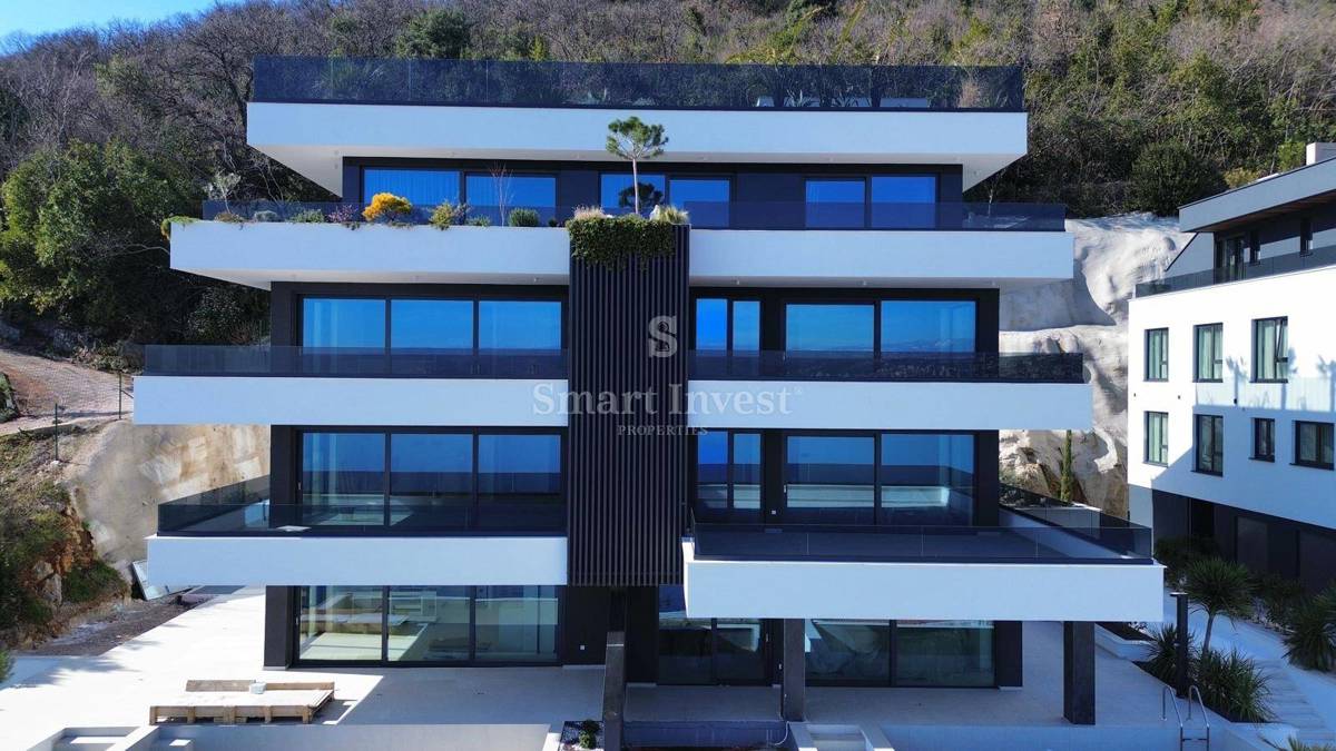 OPATIJA, luksuzno 3-s stanovanje z odprtim pogledom na morje in garažo (S2)