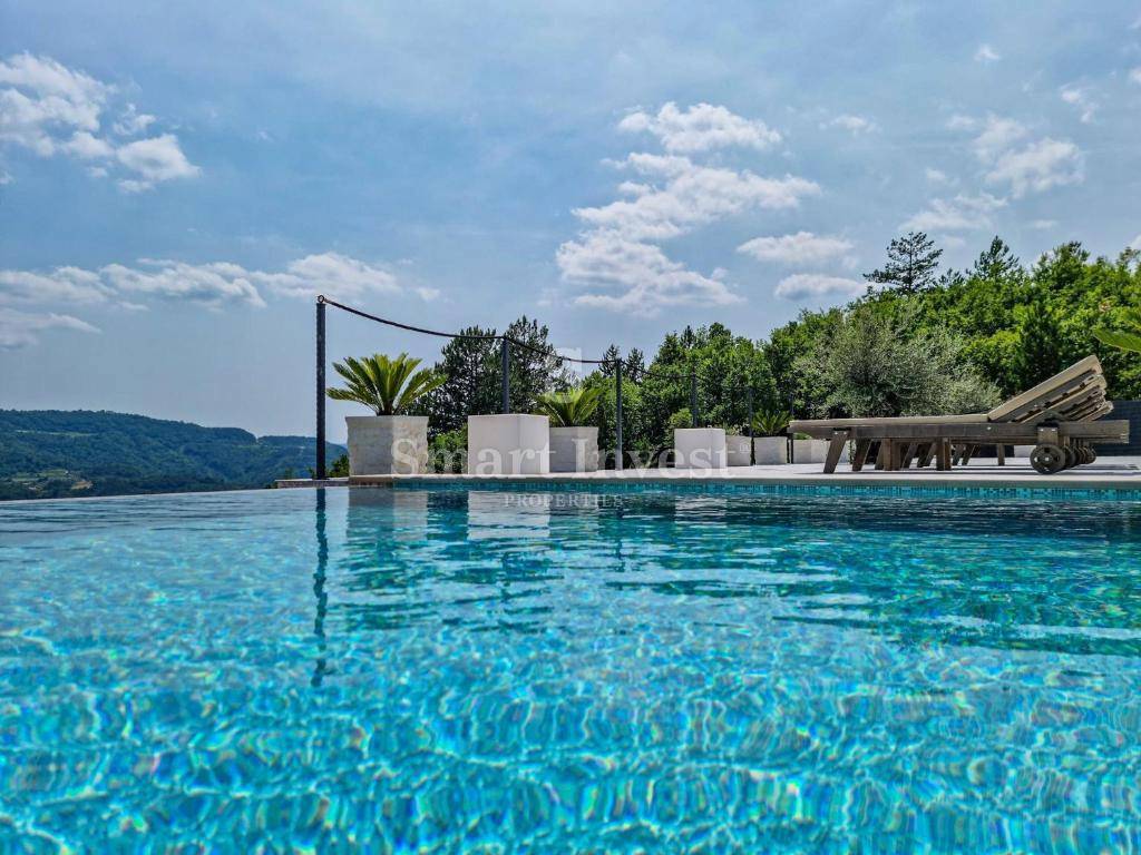 ISTRA - DRAGUĆ, Luksuzna samotna sredozemska posest, 20.000 m2!