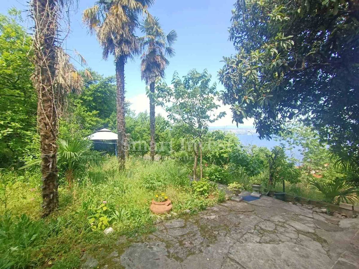OPATIJA, stanovanje v čudoviti vili s čudovitim pogledom na morje