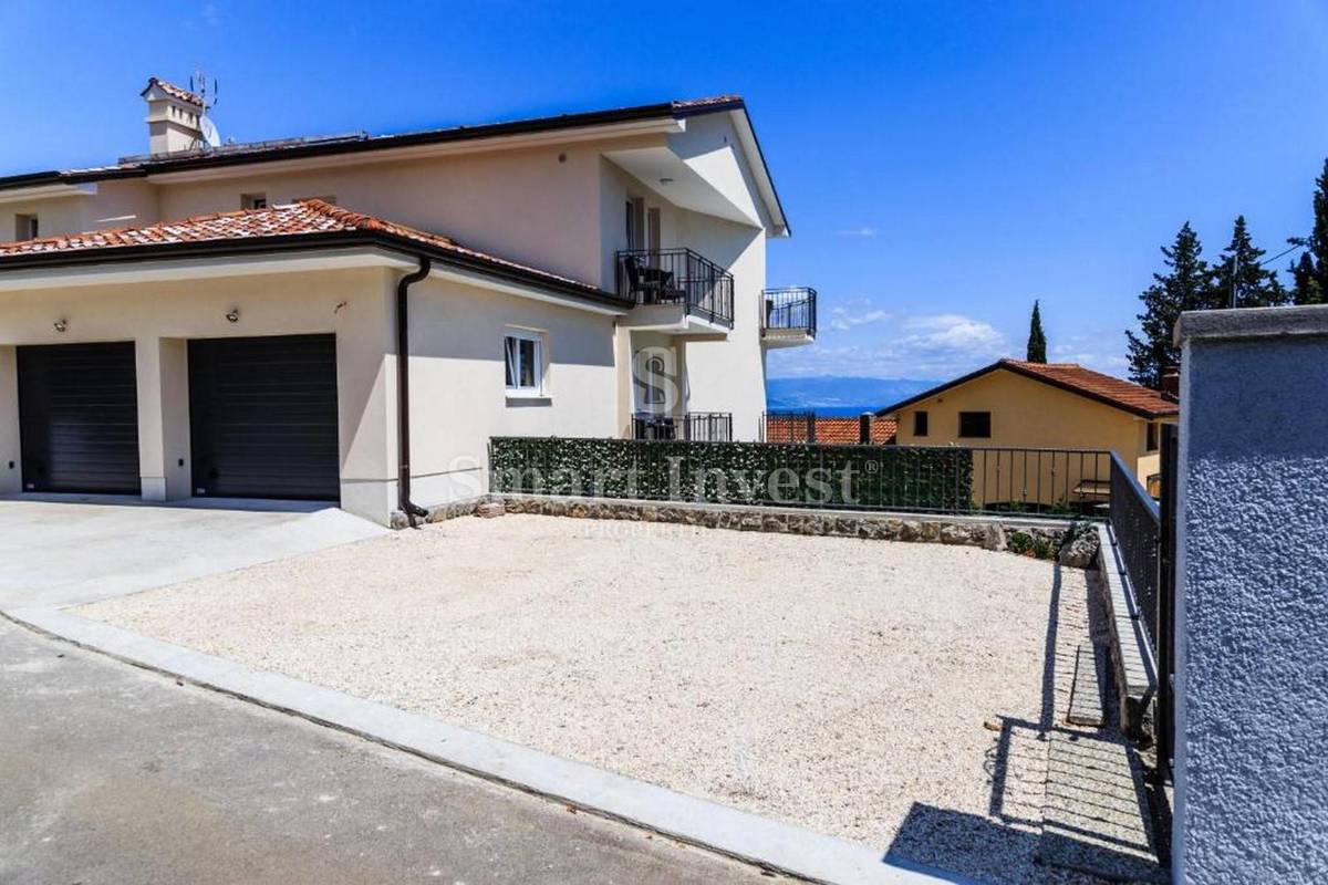 OPATIJA - IKA, čudovita vila z bazenom in pogledom na morje