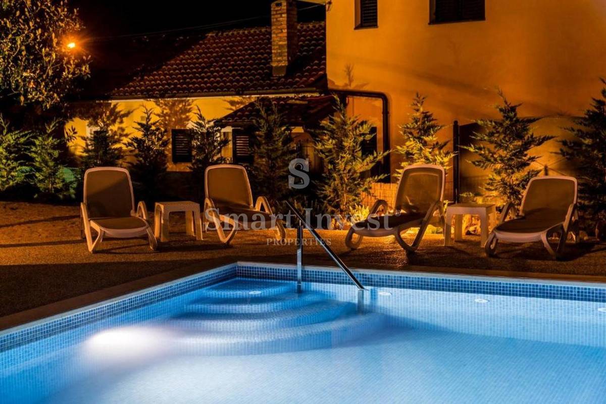 OPATIJA - IKA, čudovita vila z bazenom in pogledom na morje