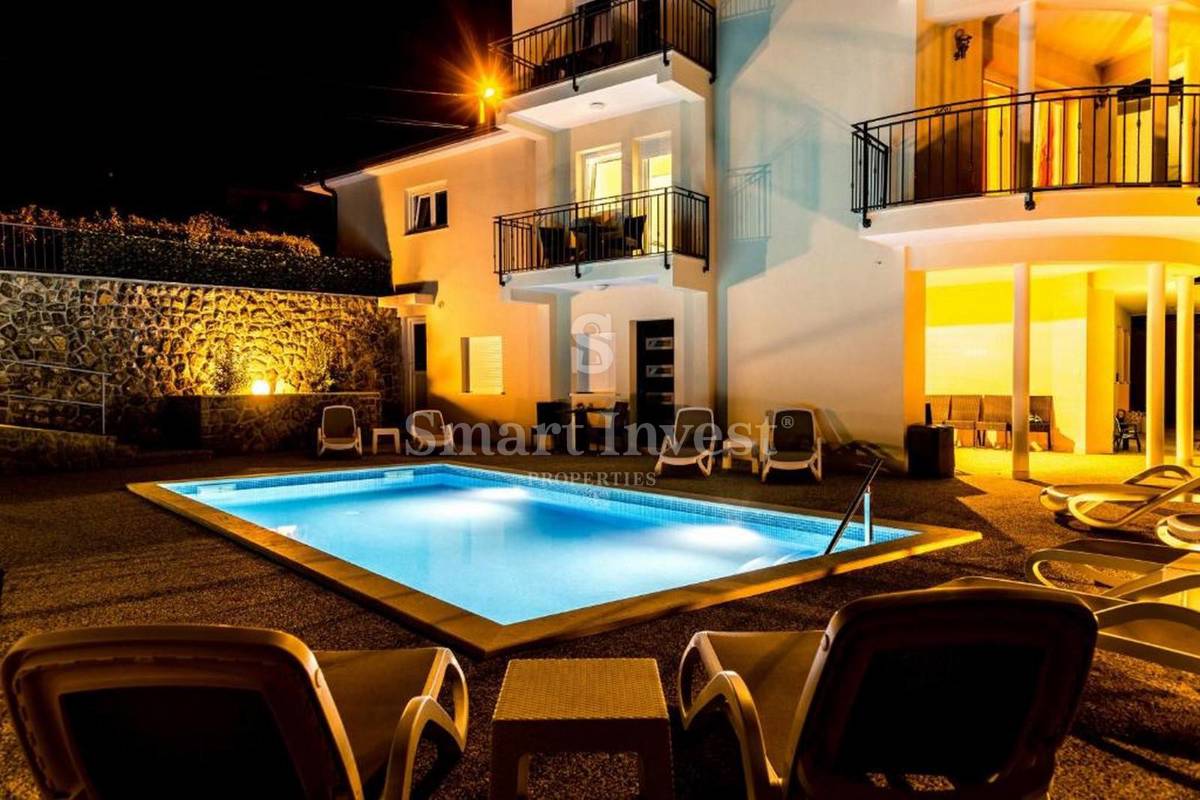 OPATIJA - IKA, čudovita vila z bazenom in pogledom na morje